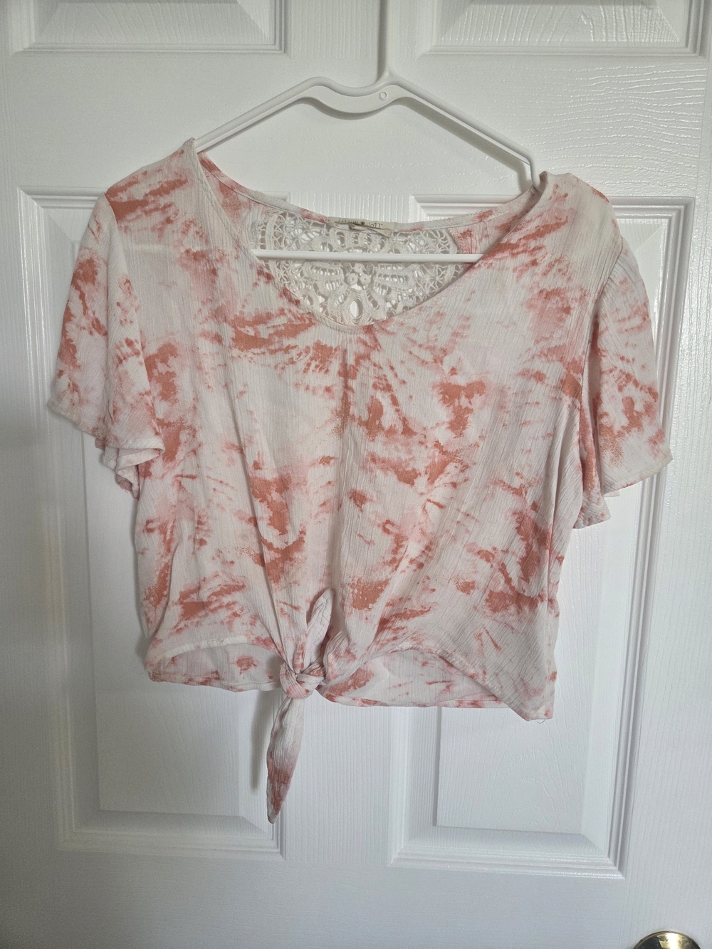 living doll Pink Tie-Front Ribbed Crop Top